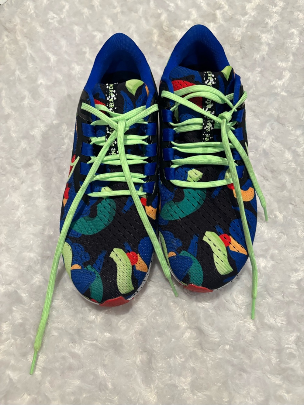Nike Men Black Multicolor Bird-Print Sneakers with Lime Laces